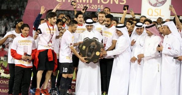 جانب من التتويج 