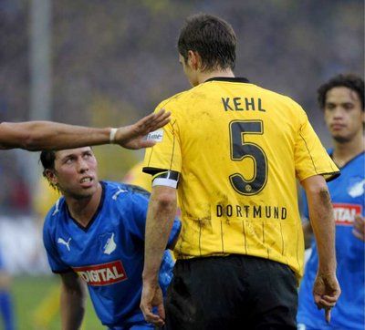 جانب من لقاء دورتموند و هوفنهايم 