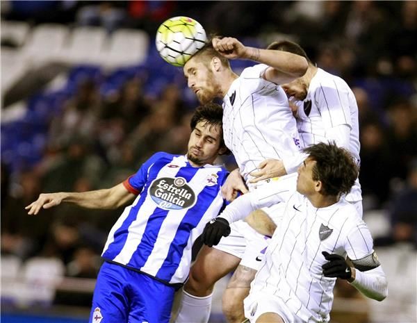 صورة من مباراة ديبورتيفو ومالاجا 