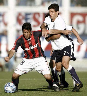 من أرشيف مباريات سان لورنزو وخيمناسيا