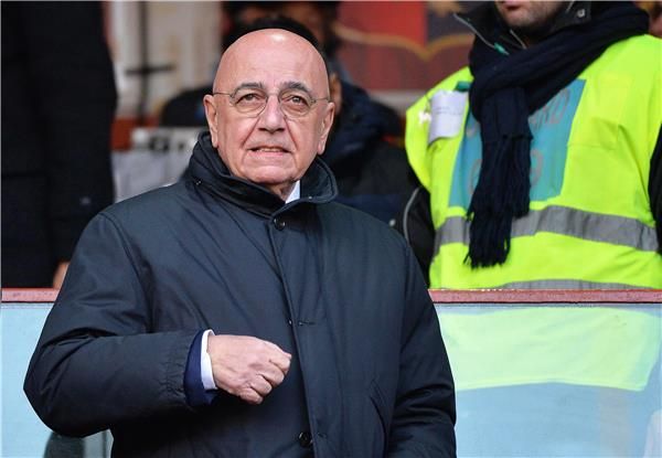  أدريانو جالياني 