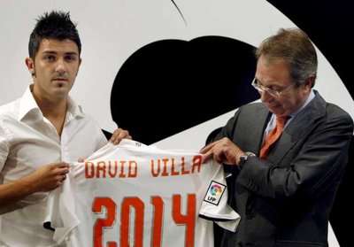 سوريانو عندما نجح في التجديد مع ديفيد فيا سابقا