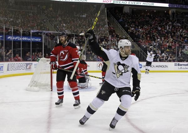 2016-03-07t010050z_509718811_nocid_rtrmadp_3_nhl-pittsburgh-penguins-at-new-jersey-devils_reuters