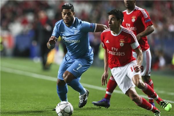 لقطة من مباراة الذهاب 