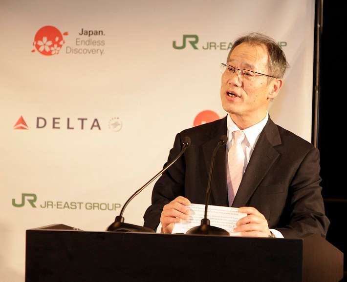  السفير الياباني في العراق فوميو ايواي