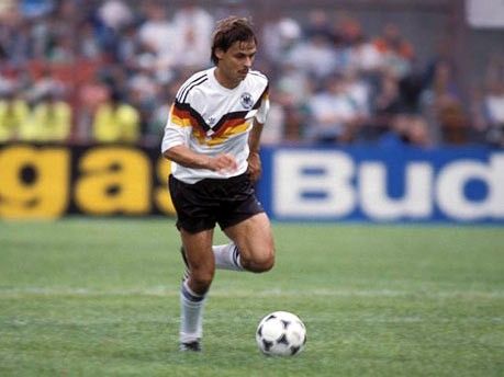  النجم الألماني أولاف تون