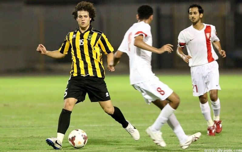 لقاء سابق بين الفريقين