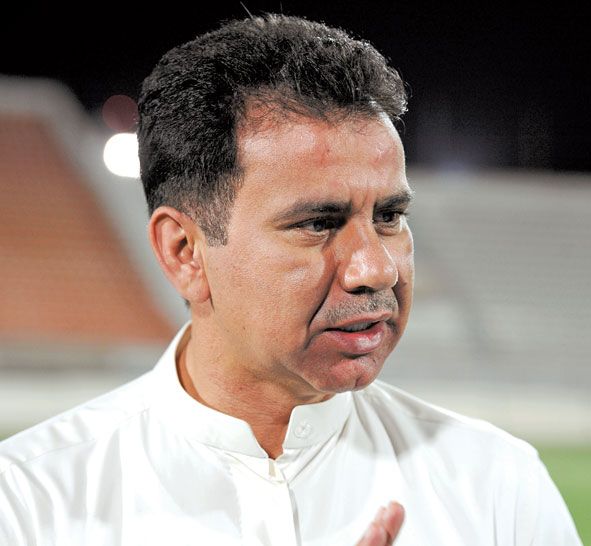 أيمن الحسيني