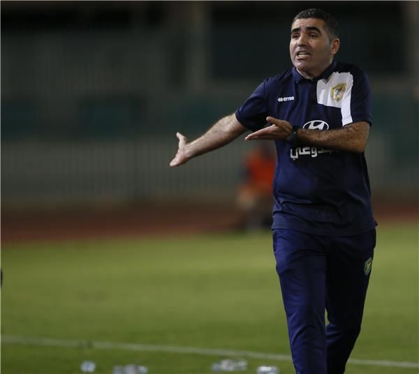 جلال قادري خلال مباراة الذهاب بين الفريقين