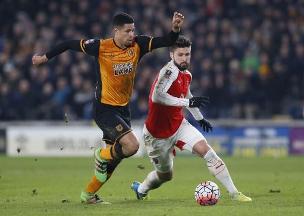 من مباريات الدور السابق بين هال سيتي وآرسنال