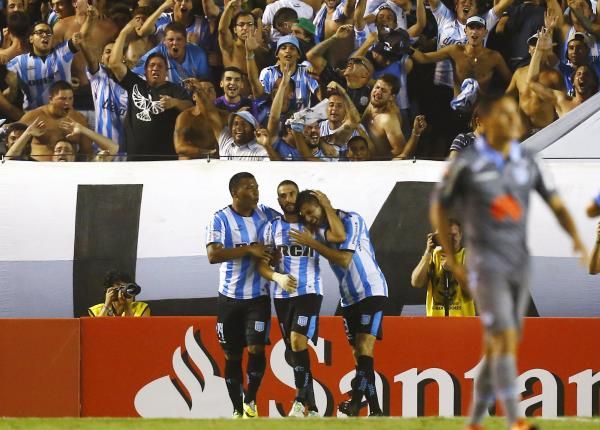 فرحة لاعبو راسينغ كلوب