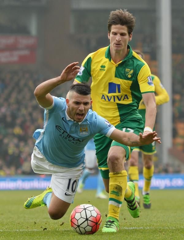 2016-03-12t140956z_100793396_mt1aci14309849_rtrmadp_3_soccer-england-nor-mci_reuters