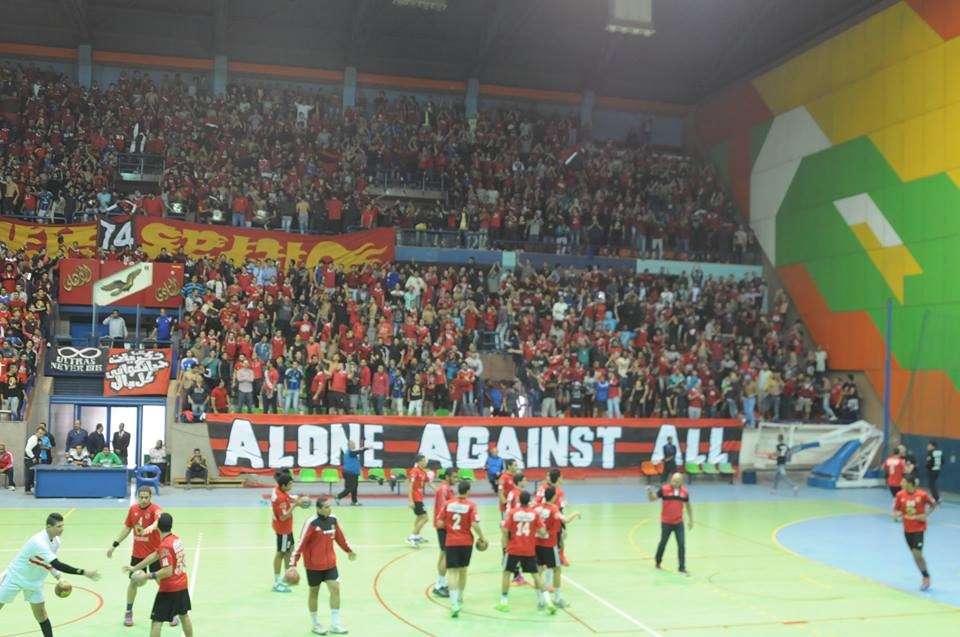 صورة لاحدى مباريات الفريقين