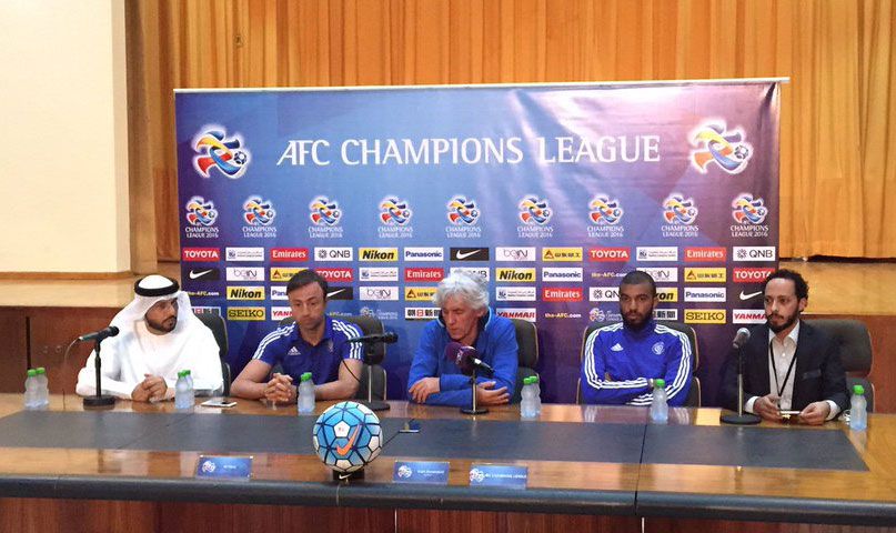 مدرب النصر إيفان يوفانوفيتش خلال المؤتمر الصحفي