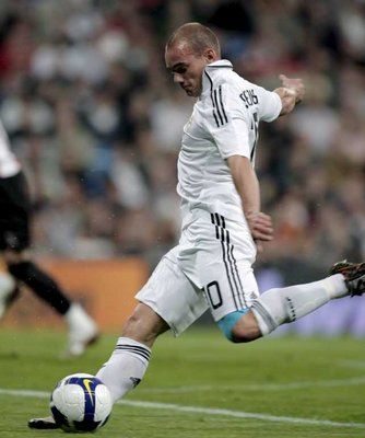 ويسلي شنايدر نجم خط وسط ريال مدريد 