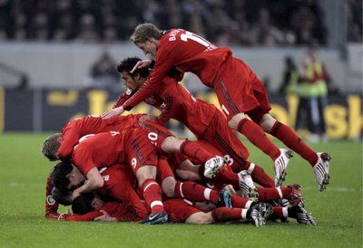 فرحة لاعبي باير ليفركوزن