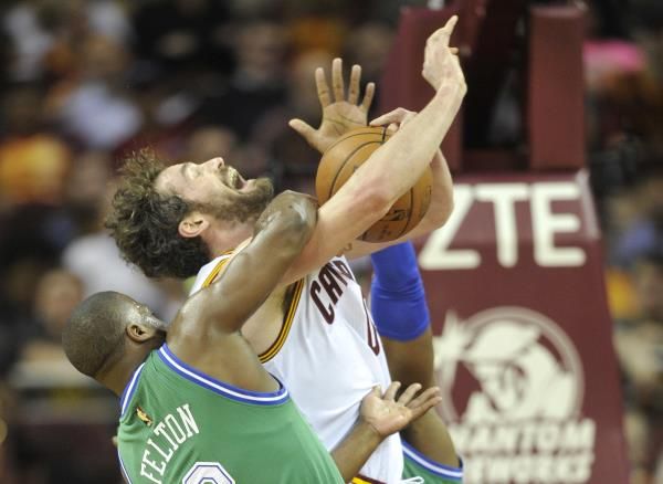 2016-03-16t234248z_1358179842_nocid_rtrmadp_3_nba-dallas-mavericks-at-cleveland-cavaliers_reuters