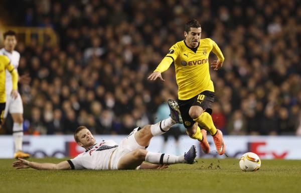 هنريك مخيتريان خلال مباراة أمس