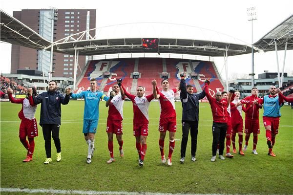 لاعبو أوتريخت 