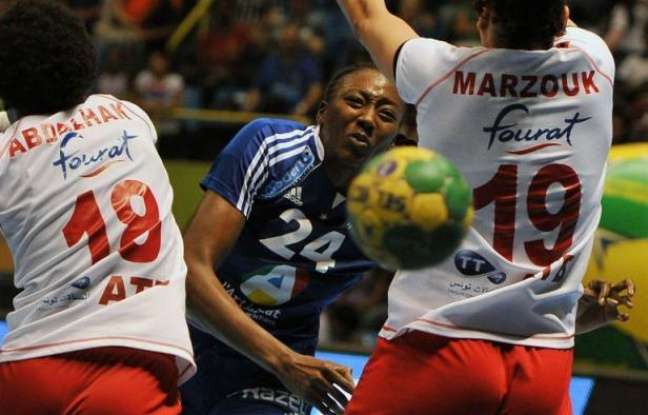 من أرشيف مباريات تونس - فرنسا سيدات