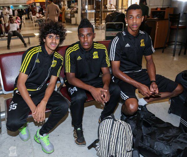 لاعبو اتحاد جدة في مطار الملك عبد العزيز
