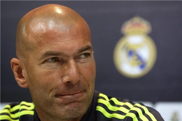 زيدان خلال الندوة الصحفية