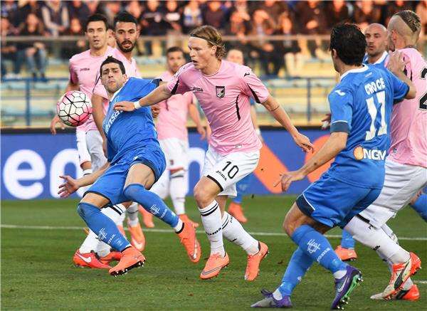 جانب من المباراة 