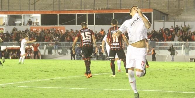 من مباراة اندبندنتي وباتروناتو