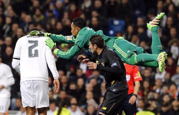 20160320-635941056393376862w_efe