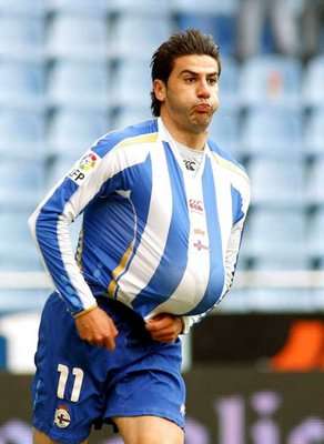 ايفان ريكي سجل هدفين