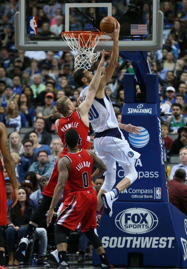2016-03-20t230733z_1406035909_nocid_rtrmadp_3_nba-portland-trail-blazers-at-dallas-mavericks_reuters