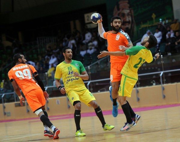 من لقاء مضر والخليج في الدور الأول 