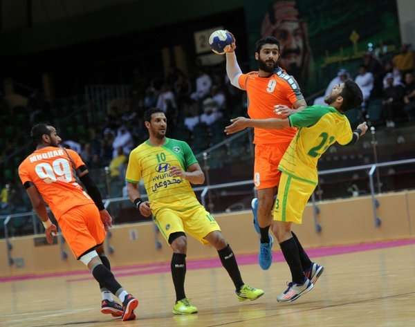 من لقاء مضر والخليج في الدور الأول 