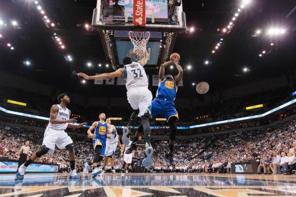 2016-03-22t033531z_1089438761_nocid_rtrmadp_3_nba-golden-state-warriors-at-minnesota-timberwolves_reuters