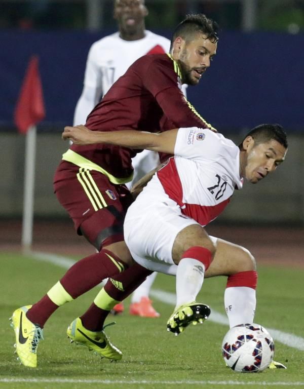 2015-06-19t012504z_1263253774_tb3eb6j03xicc_rtrmadp_3_soccer-copa-m12_reuters