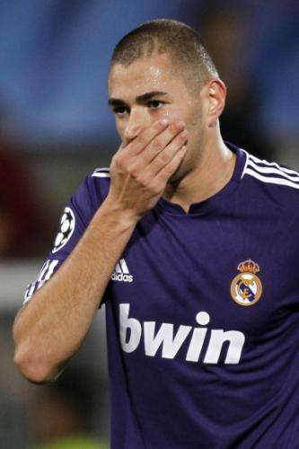 2010-09-28t201350z_01_chp10_rtridsp_3_soccer-champions_reuters