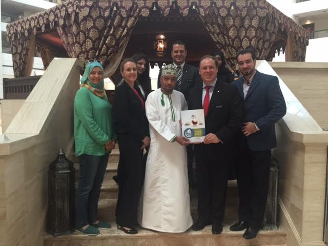 توقيع اتفاقية الاقامة مع فندق الانتركونتيننتال