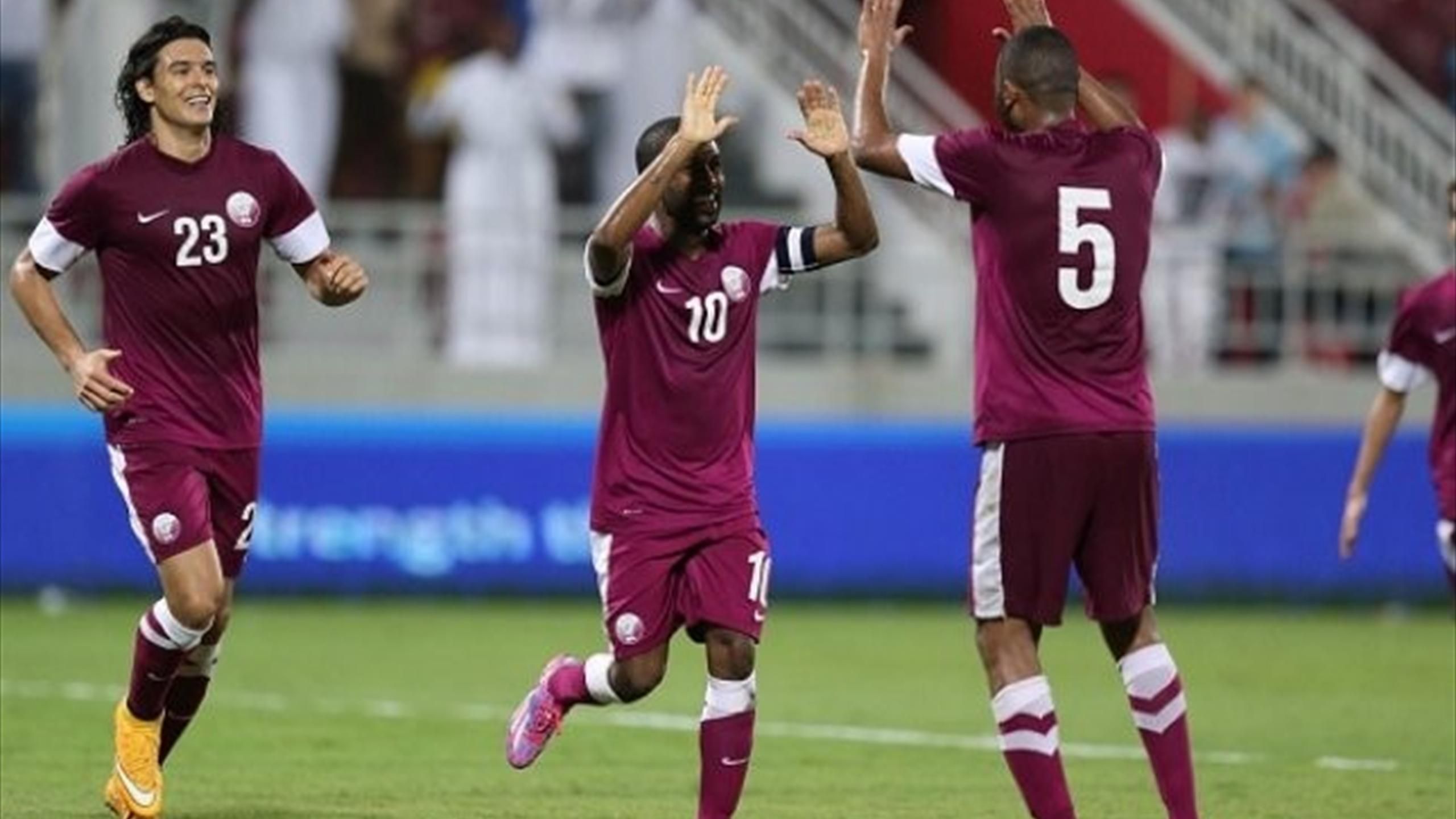 لاعبو المنتخب القطري