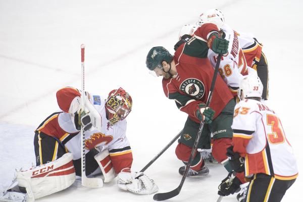 2016-03-25t032355z_399518177_nocid_rtrmadp_3_nhl-calgary-flames-at-minnesota-wild_reuters