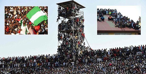 الجماهير النيجيرية التى حضرت اللقاء 