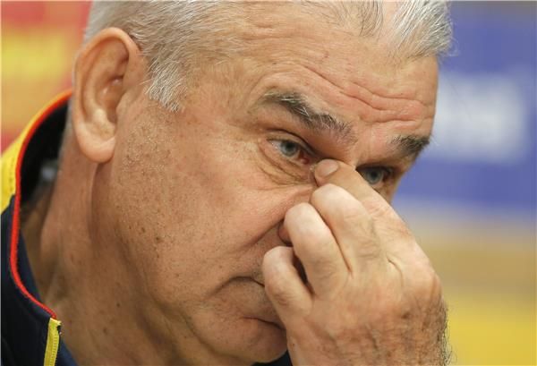 أنجيل يوردانيسكو خلال الندوة الصحفية