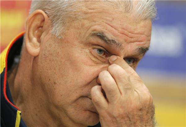 أنجيل يوردانيسكو خلال الندوة الصحفية