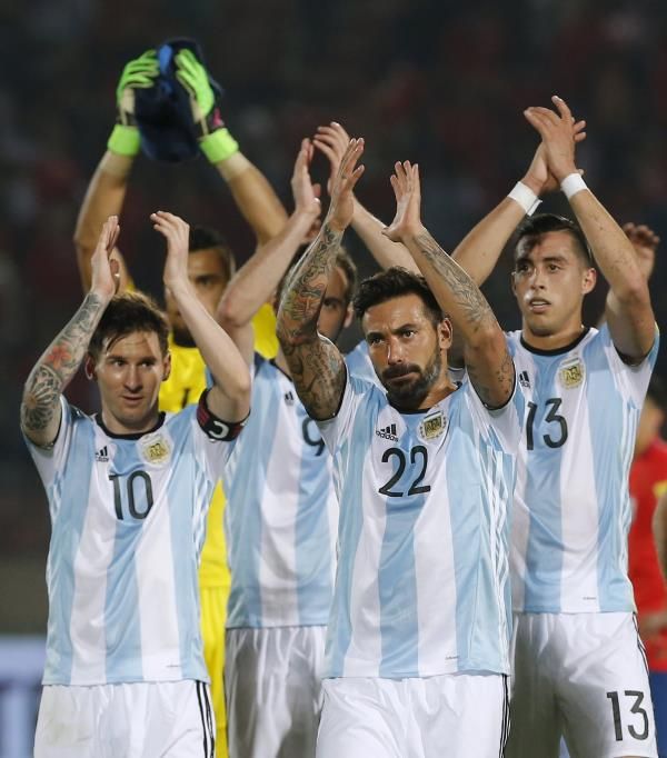 لاعبو الارجنتين بعد مباراة تشيلي