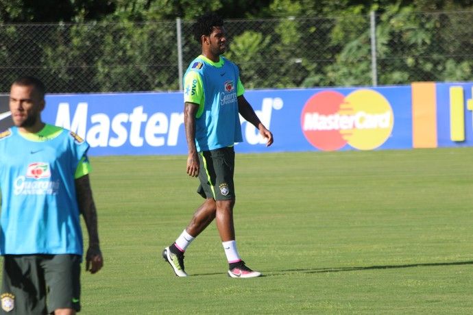 جيل  في تدريبات منتخب البرازيل