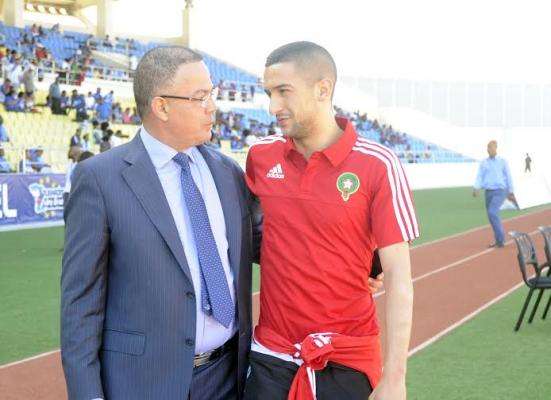 حكيم زياش رفقة رئيس الجامعة لقجع