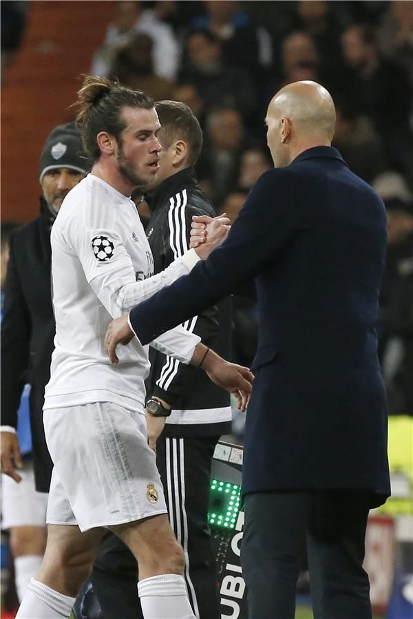 زيدان يحيي جاريث بيل