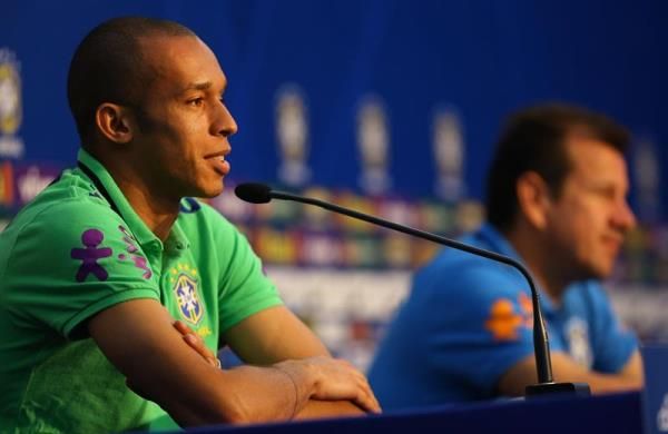 20160328-635947890045280240w_efe