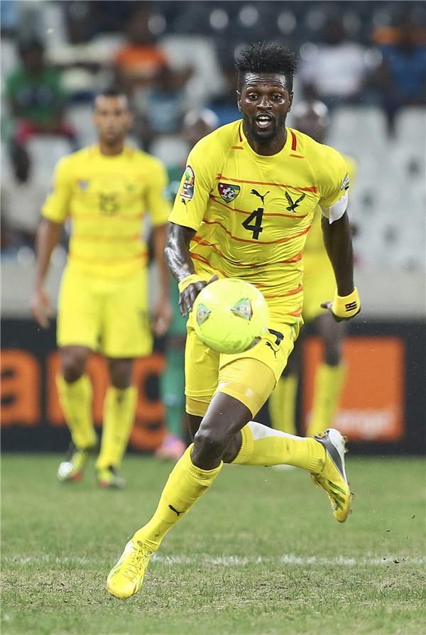 ايمانويل اديبايور