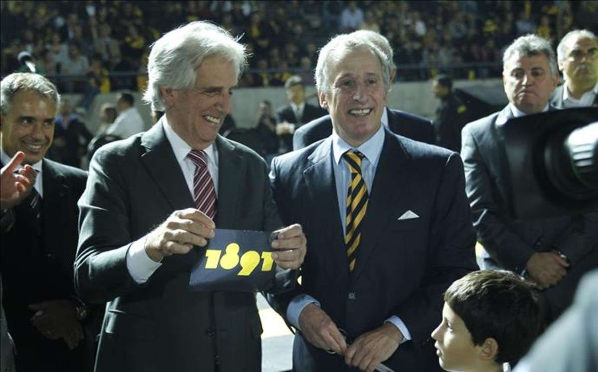 رئيس أوروجواي خلال الافتتاح