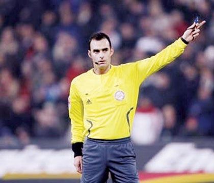 الحكم السويسري ستيفان ستورد